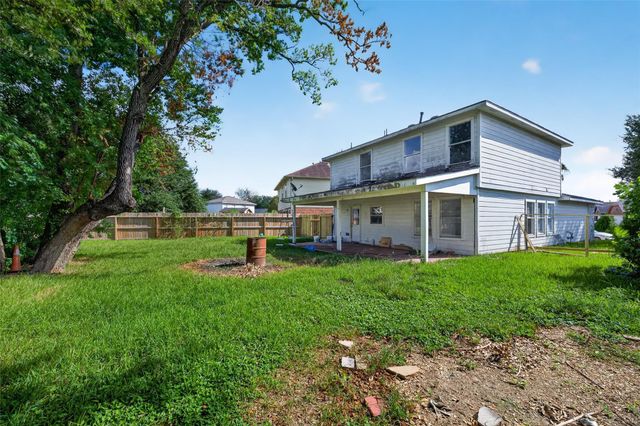1179 Maclesby Ln, Channelview, TX 77530