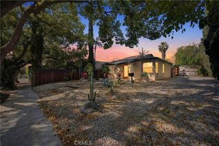 261 N Oak, Pasadena, CA 91107