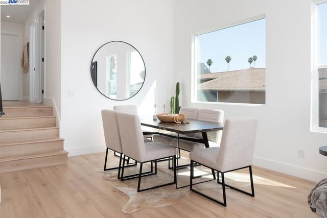 4822 Gordon St, Oakland, CA 94601