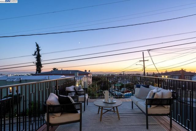 4822 Gordon St, Oakland, CA 94601