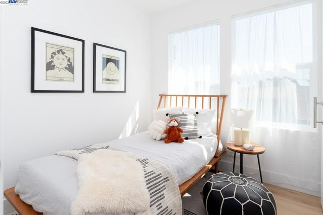 4822 Gordon St, Oakland, CA 94601