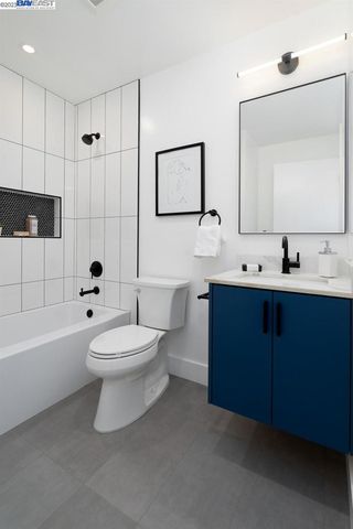 4822 Gordon St, Oakland, CA 94601