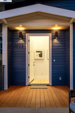 4822 Gordon St, Oakland, CA 94601