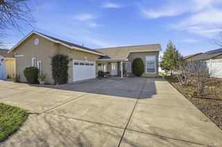 17905 Bunker Rd, Hidden Valley Lake, CA 95467