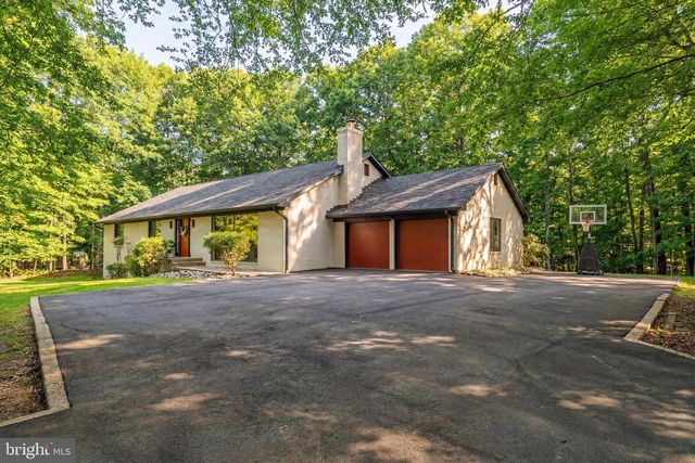 7427 MAPLE BRANCH RD, Clifton, VA 20124