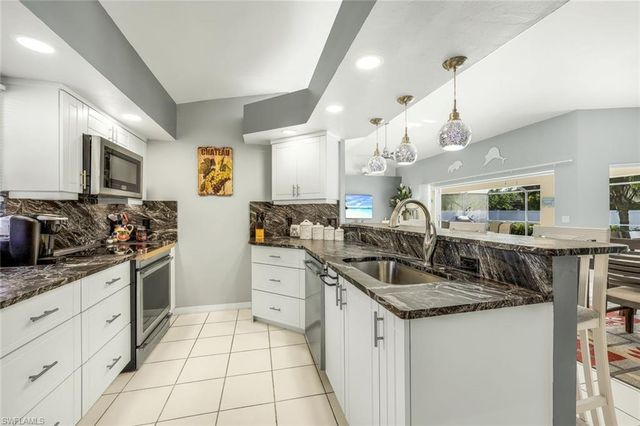 5018 SW 20th PL, Cape Coral, FL 33914