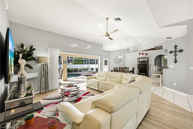 5018 SW 20th PL, Cape Coral, FL 33914