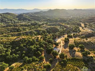 5885 Lion Ridge, Creston, CA 93432
