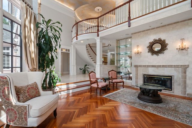 5 Hamlins Crossing, Dover, MA 02030