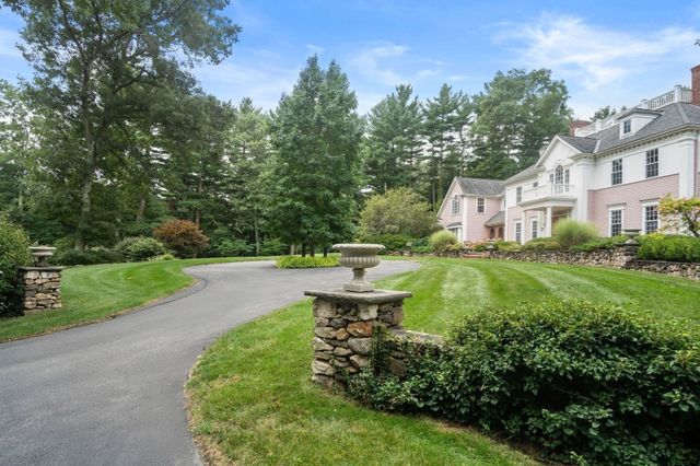 5 Hamlins Crossing, Dover, MA 02030