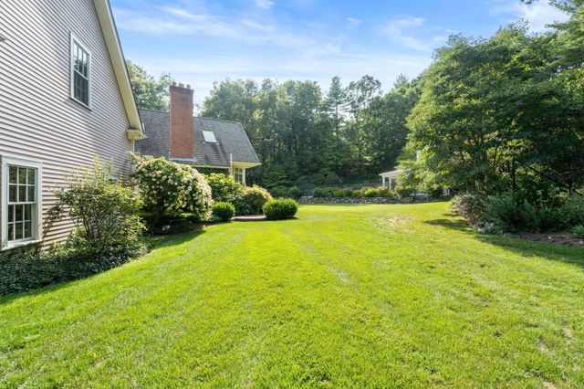 5 Hamlins Crossing, Dover, MA 02030