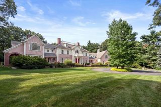 5 Hamlins Crossing, Dover, MA 02030
