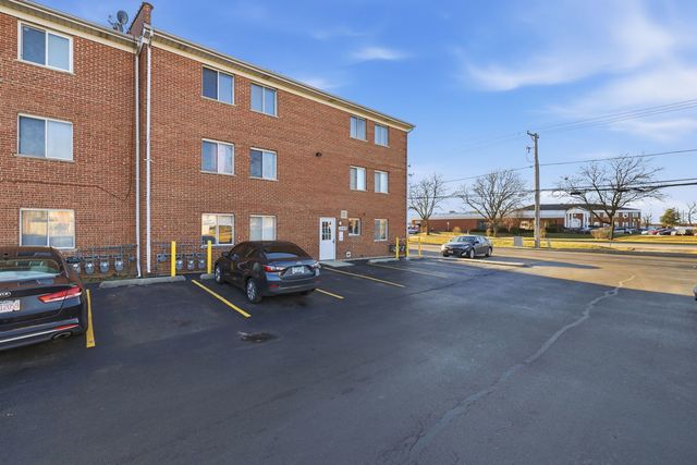 4180 Williamsburg Court 301, Glenview, IL 60025