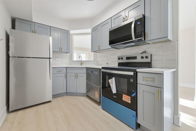 4180 Williamsburg Court 301, Glenview, IL 60025