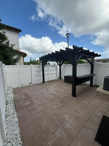 3337 W 105th Terrace, Hialeah, FL 33018