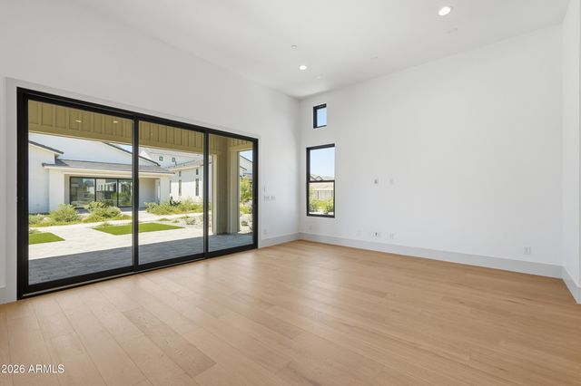 2737 E DERRINGER Court, Gilbert, AZ 85297