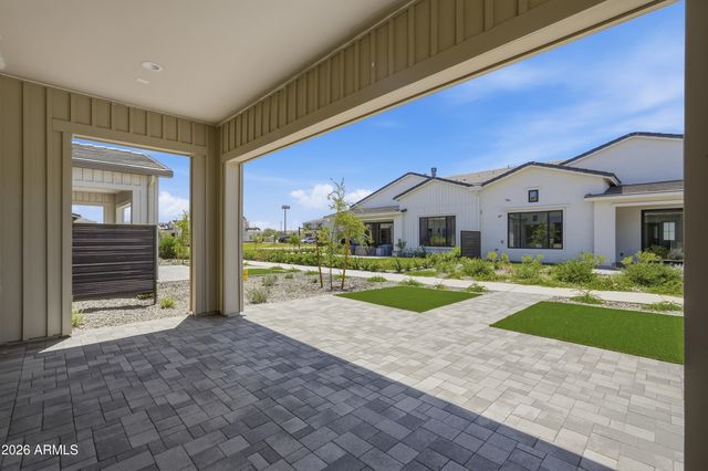 2737 E DERRINGER Court, Gilbert, AZ 85297