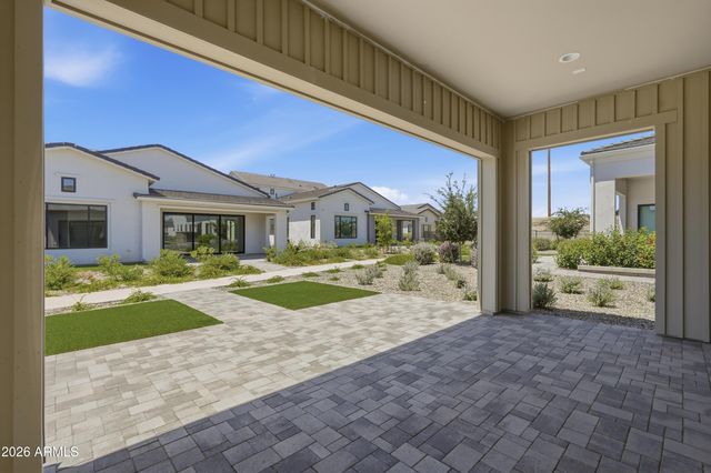 2737 E DERRINGER Court, Gilbert, AZ 85297
