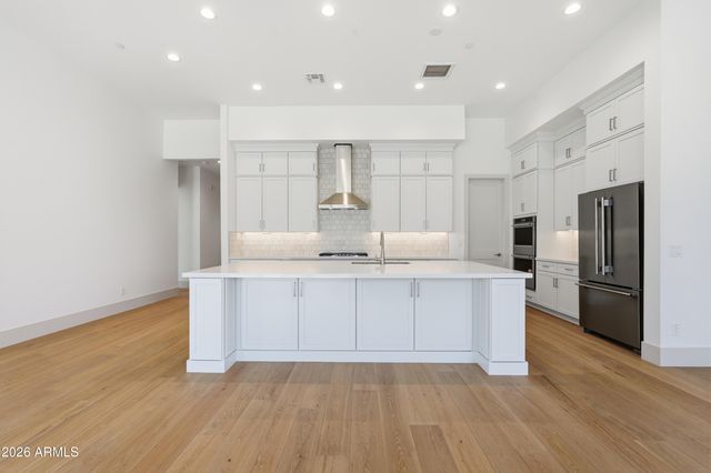 2737 E DERRINGER Court, Gilbert, AZ 85297