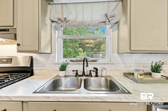 5417 Lusann Drive, Mobile, AL 36608