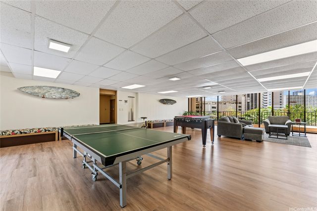411 Hobron Lane 1805, Honolulu, HI 96815