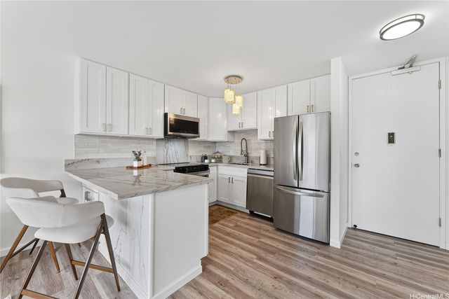 411 Hobron Lane 1805, Honolulu, HI 96815
