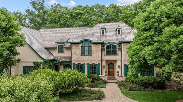 1920 Merritt Lane, Lake Forest, IL 60045