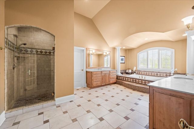1920 Merritt Lane, Lake Forest, IL 60045