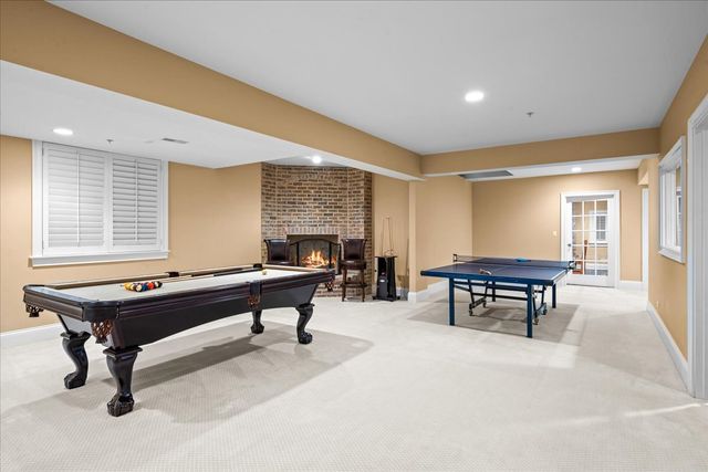 1920 Merritt Lane, Lake Forest, IL 60045