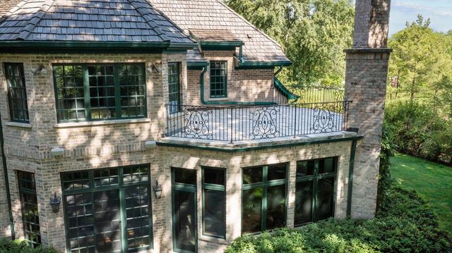 1920 Merritt Lane, Lake Forest, IL 60045