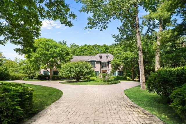 1920 Merritt Lane, Lake Forest, IL 60045