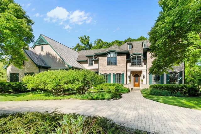 1920 Merritt Lane, Lake Forest, IL 60045