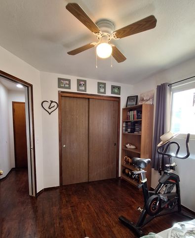 4044 E 4th St, Stockton, CA 95215
