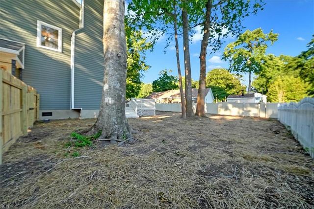 2516 Locust Grove LN, Virginia Beach, VA 23456