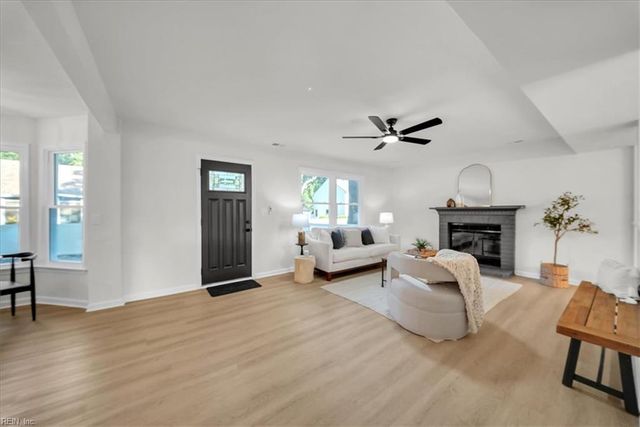 2516 Locust Grove LN, Virginia Beach, VA 23456