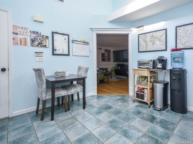 14 Hillcrest Street, Huntington, NY 11743