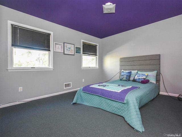 14 Hillcrest Street, Huntington, NY 11743