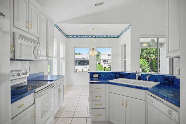 40 COLUMBIA LANE, Palm Coast, FL 32137