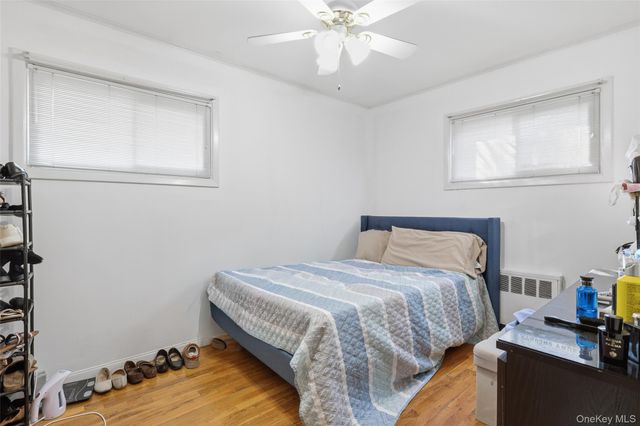 921 Edwards Boulevard, Valley Stream, NY 11580