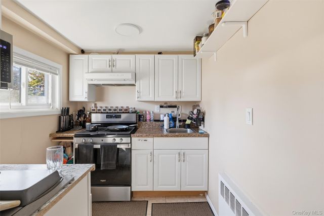 921 Edwards Boulevard, Valley Stream, NY 11580