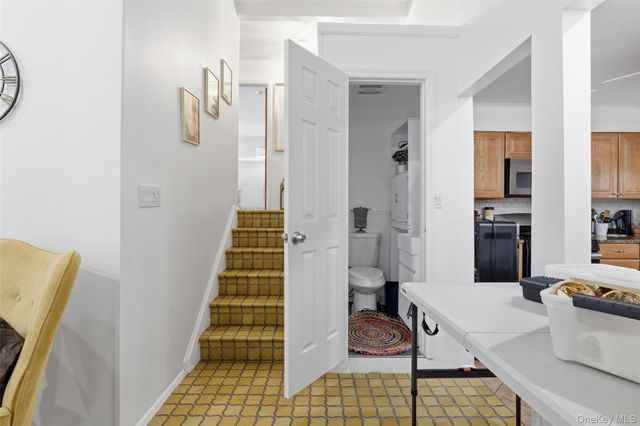 921 Edwards Boulevard, Valley Stream, NY 11580