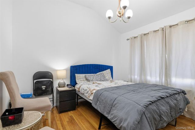 921 Edwards Boulevard, Valley Stream, NY 11580