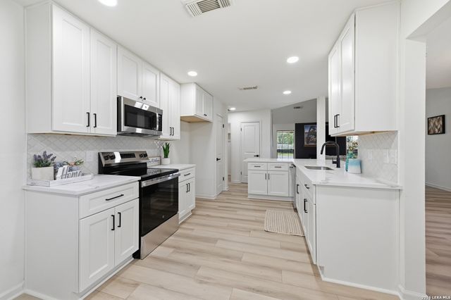 1224 DOVE MDWS, Schertz, TX 78154