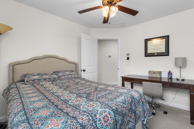 752 Cavalier Dr, Clarksville, TN 37040