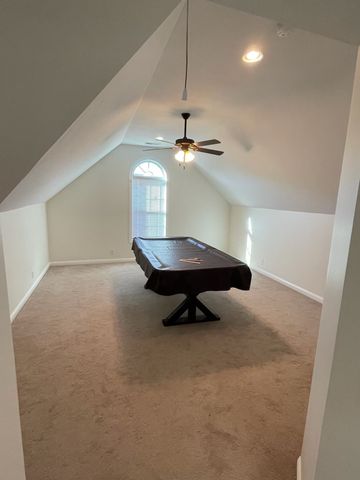 752 Cavalier Dr, Clarksville, TN 37040
