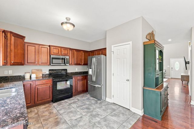 2030 Osprey Cove Ave, Shelbyville, KY 40065