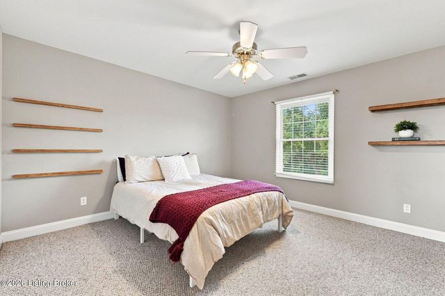 2030 Osprey Cove Ave, Shelbyville, KY 40065
