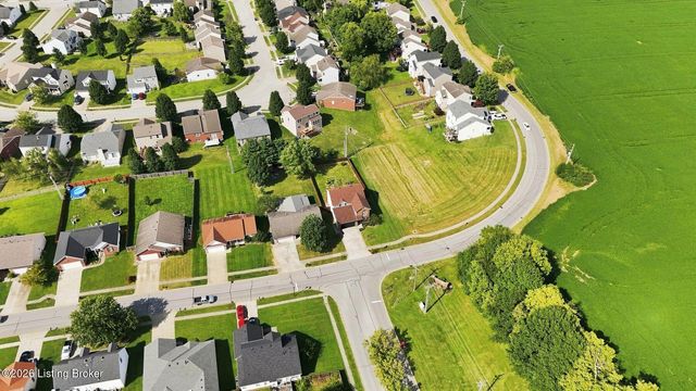 2030 Osprey Cove Ave, Shelbyville, KY 40065