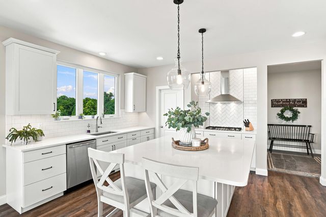 220 E MONACO CT, Columbia, MO 65203