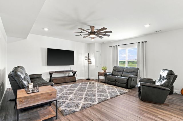 220 E MONACO CT, Columbia, MO 65203